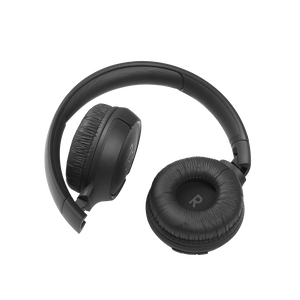 JBL Tune 510BT - Black - Wireless on-ear headphones - Detailshot 1